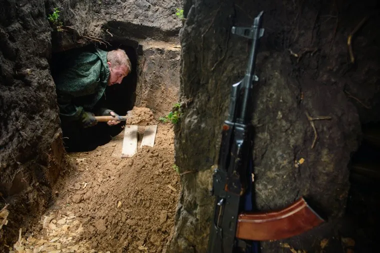 Окопы подразделения "Пятнашка" на передовой. Марьинка