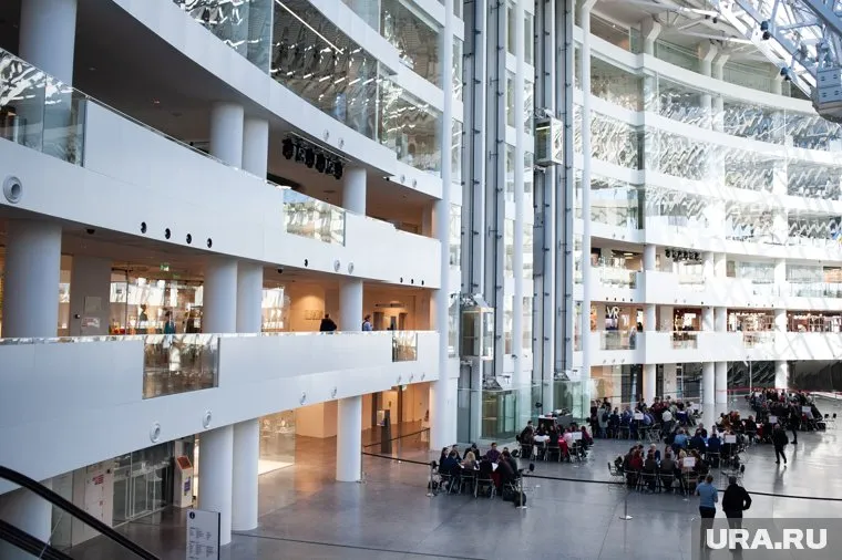 Всем взрослым, пришедшим на экскурсию в ЕЦ, подарят сладости