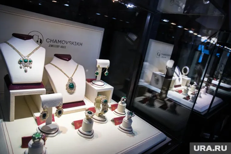 Дорогую ювелирку придется декларировать