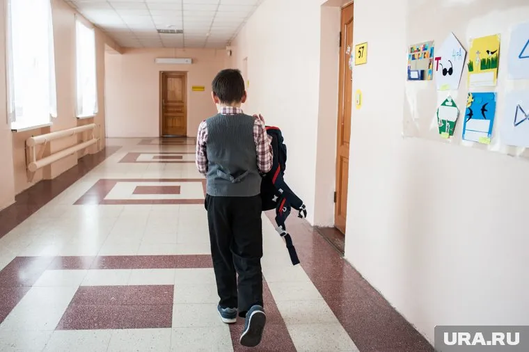 Нефтеюганский школьник терроризирует весь класс