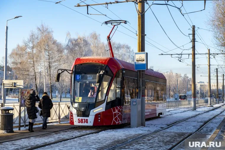 Поездки в пермских трамваях и автобусах станут дороже весной