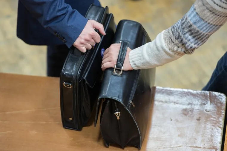 Заседание регионального политсовета Единой России. Екатеринбург, чиновник, портфели депутатов