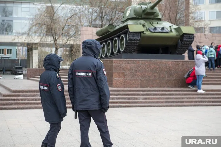 В Перми художника-пенсионера оштрафовали за одиночный пикет