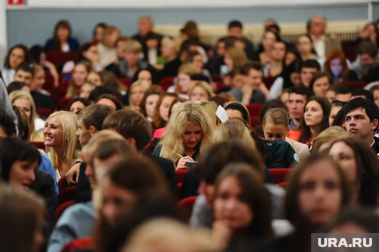 Запрет на прием не налагает иных ограничений на другую деятельность вуза