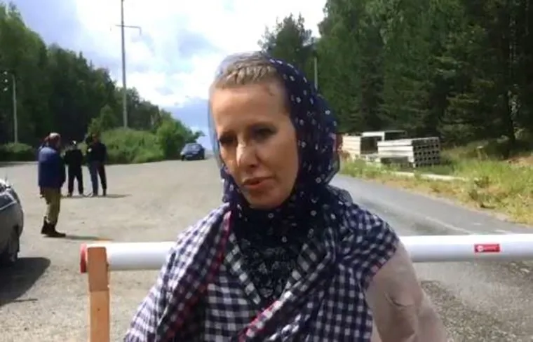 Собчак вышла из монастыря отца Сергия