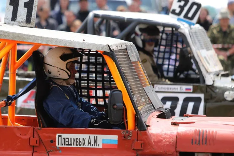 Автогонки. Заборка. Курган