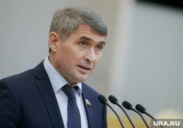 Губернатор Олег Николаев начал предвыборную кампанию с конфликта с чувашскими элитами