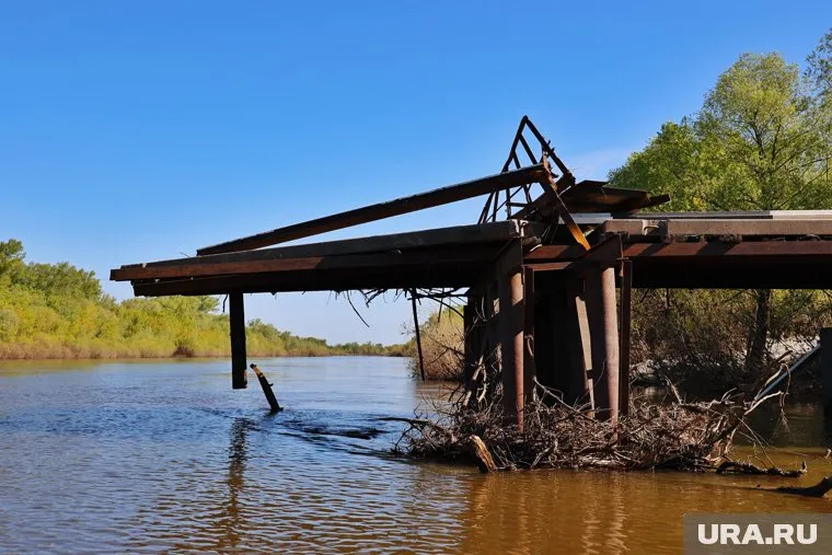 Мост восстановят в Звериноголовском округе Курганской области (архивное фото)