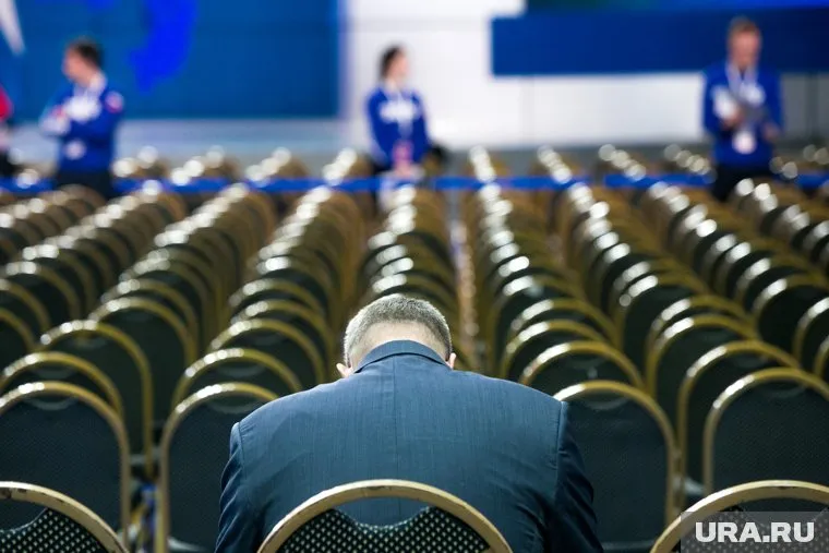 От каждого чиновника потребовали заявление с просьбой перенести выходной