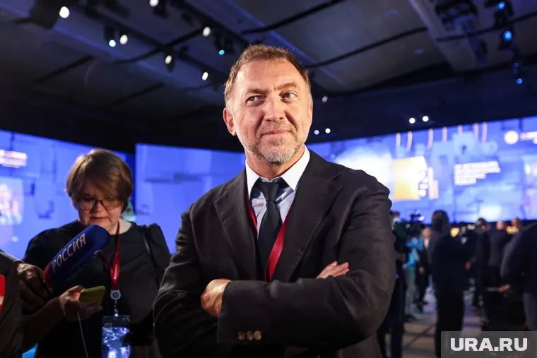 Олег Дерипаска отмечает, что в мире главенствует политическое безумие