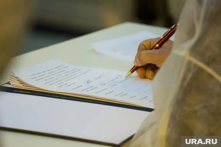 Родители подали уведомления о проведении пикета 14 или 15 мая