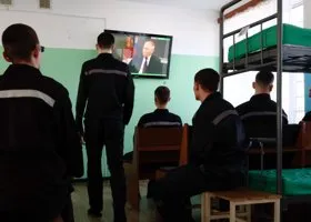 Женился в СИЗО, несмотря на жесточайшие условия: как выживают задержанные россияне в Азербайджане