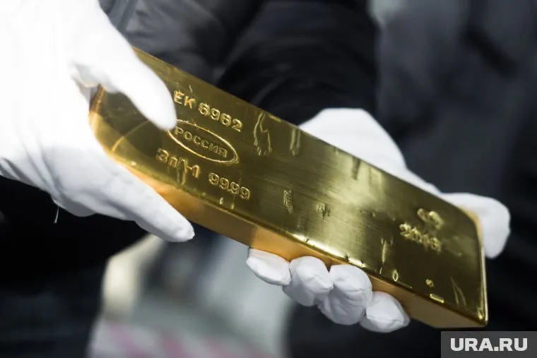 Югорчане стали активно вкладывать свои сбережения в золото