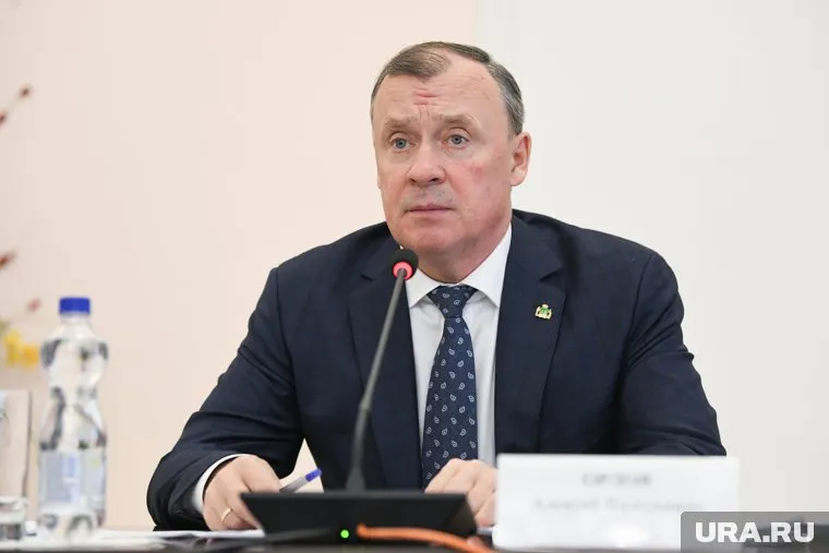 С 2024 года планируется ремонтировать по восемь-девять школ ежегодно, отметил Алексей Орлов