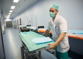 Малышей из горящего детского садика доставили в «девятку»