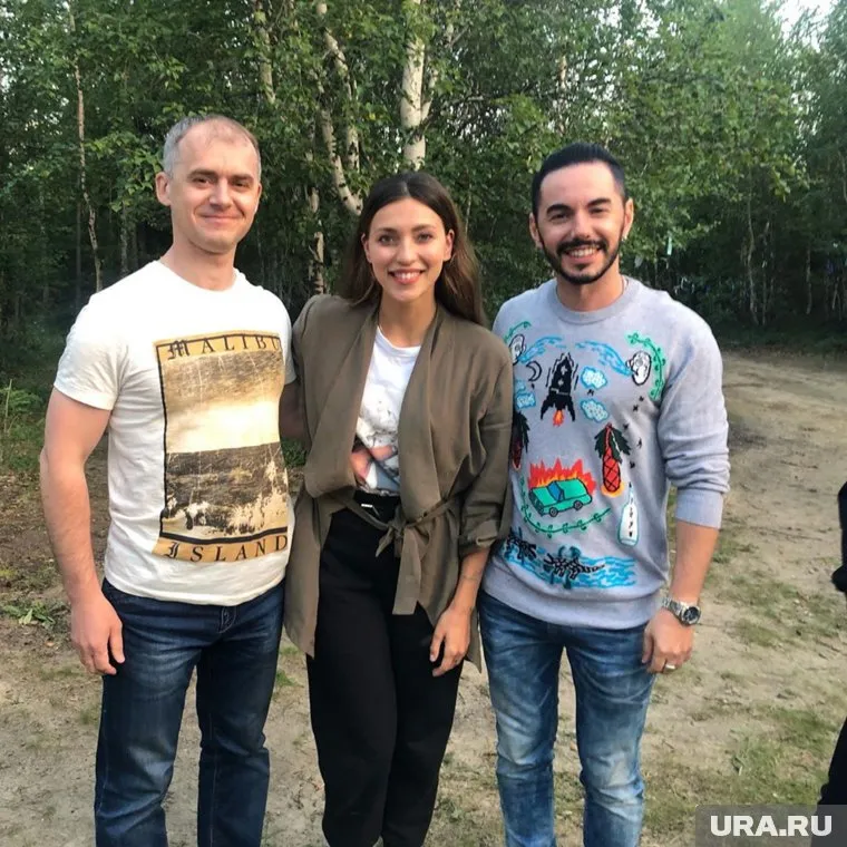 Глава Салехарда Алексей Титовский (слева) встретился с ведущими «Орла и решки»