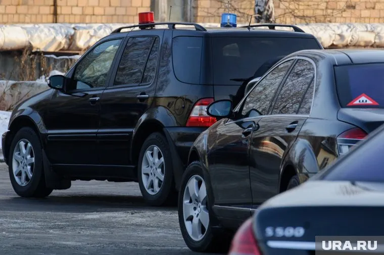 В Салехард частным рейсом прибыли экс-губернаторы ЯНАО