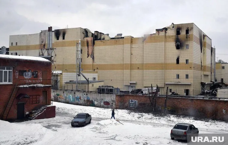 Формальным управляющим ТРК ООО «Зимняя вишня Кемерово» является Надежда Судденок