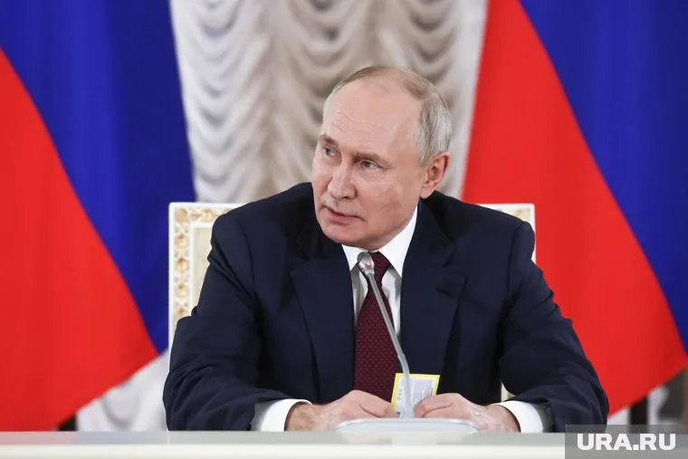 Путин провел встречу с экс-начальником штаба ЧВК «Вагнер» Трошевым