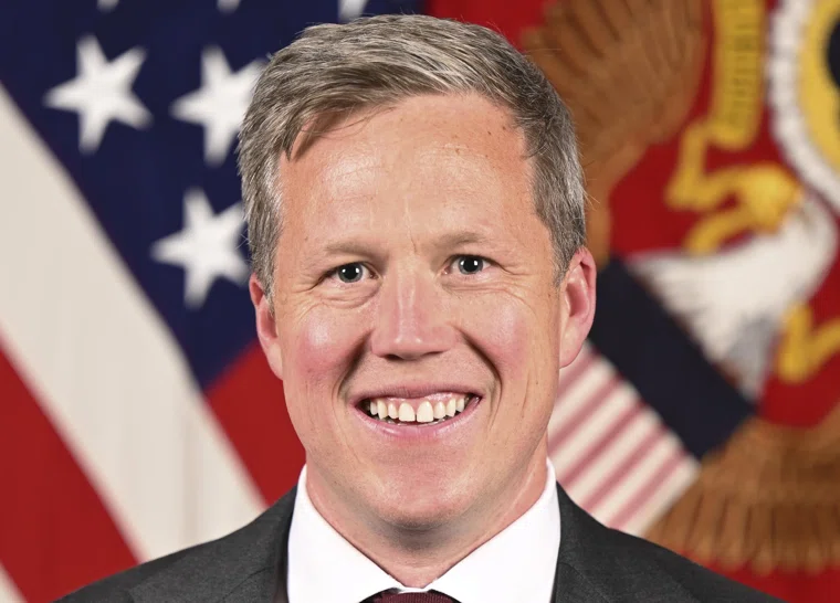 Министр армии США Дрисколл был одноклассником американского вице-президента