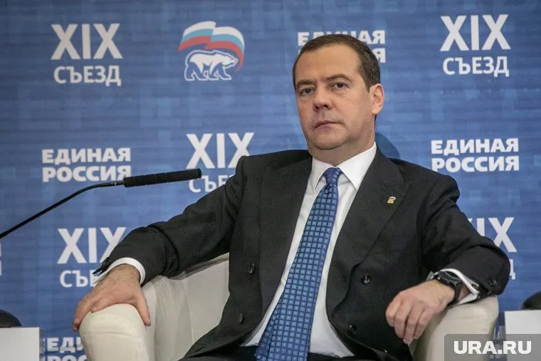 Польша является «опасным врагом» России, заявил Дмитрий Медведев