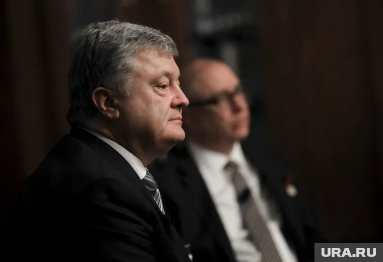 Петр Порошенко отправился в дипломатическое турне, сообщили в партии «Европейская солидарность»