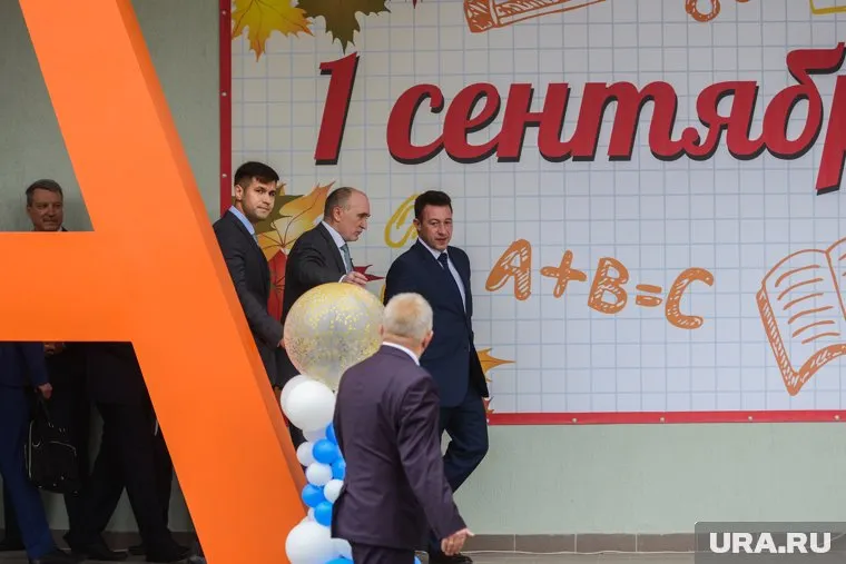 Скандал с записью в школы повторяется каждый год