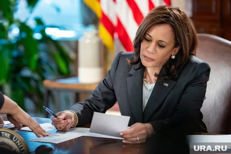 Опрос Telegraph впервые говорит о том, что Харрис станет следующим президентом США