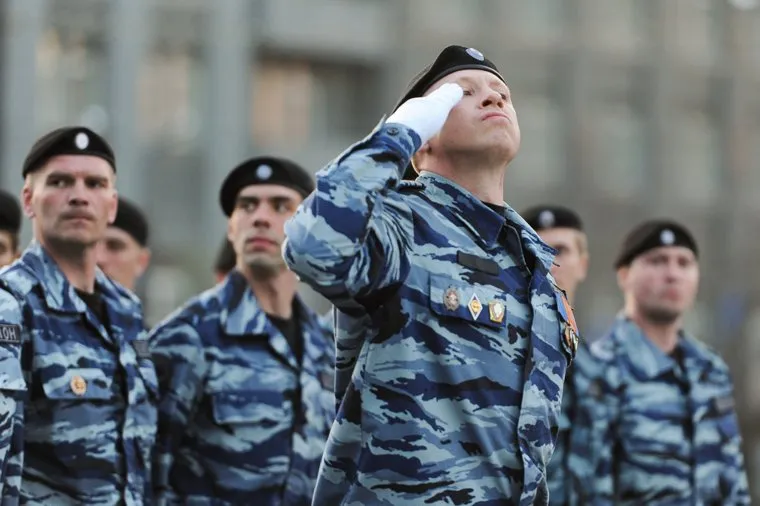 Генеральная репетиция парада 9 мая Челябинск, омон, полиция