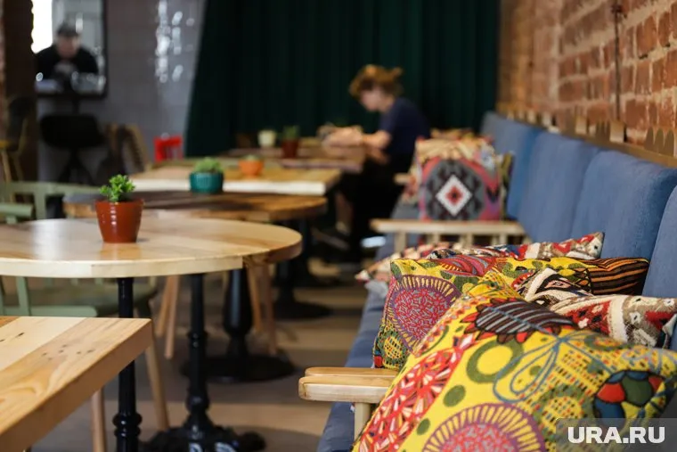 Попасть в «бесковидные» рестораны можно будет по специальному QR-коду