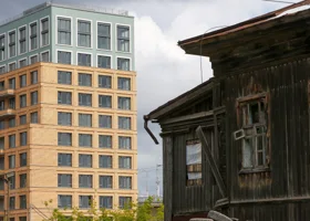 Десятки тысяч квадратов аварийного жилья расселят в ЯНАО в 2026 году