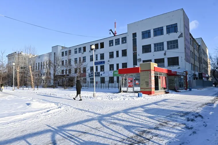 Снос здания на Декабристов, 20. Необр