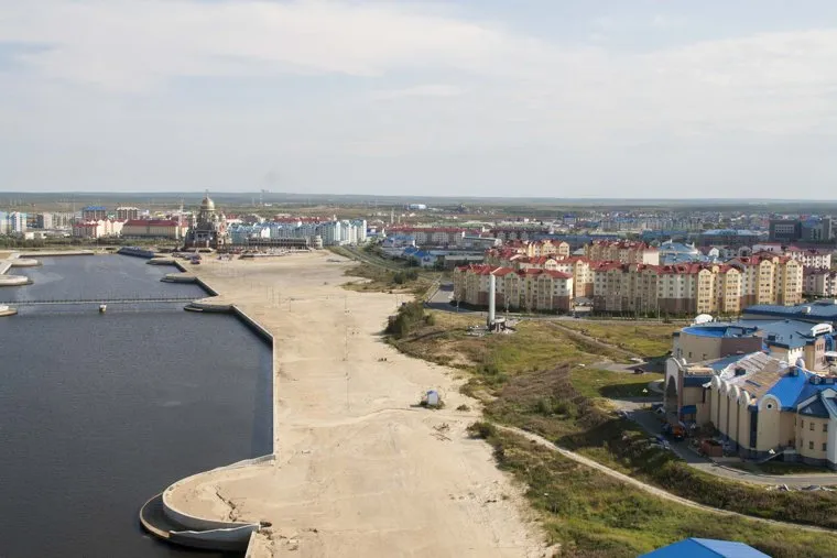 Салехард, набережная Шайтанка