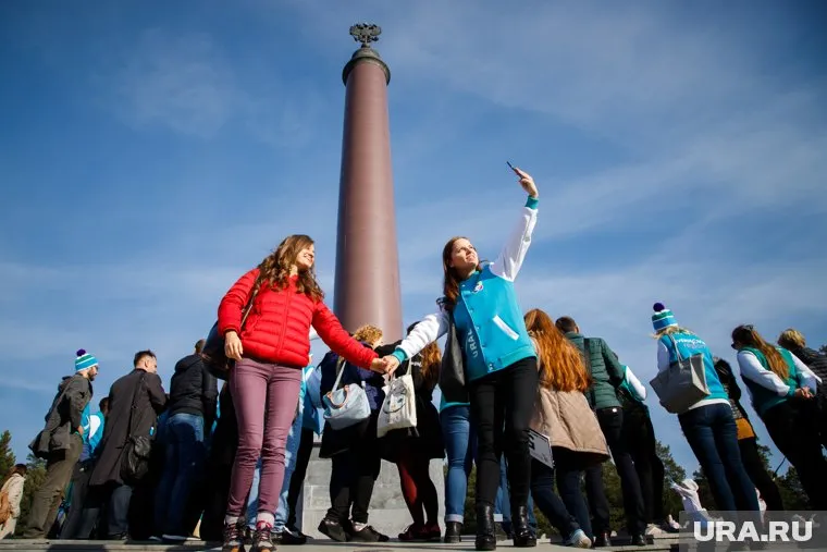 Поездка в Санкт-Петербург обойдется в 7 000 рублей на человека с учетом проживания и экскурсий