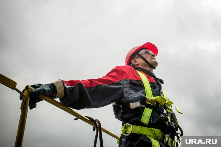 Сотрудники «Нижневартовского нефтегазодобывающего предприятия» и «Варьеганнефтегаза» жалуются на новое руководство