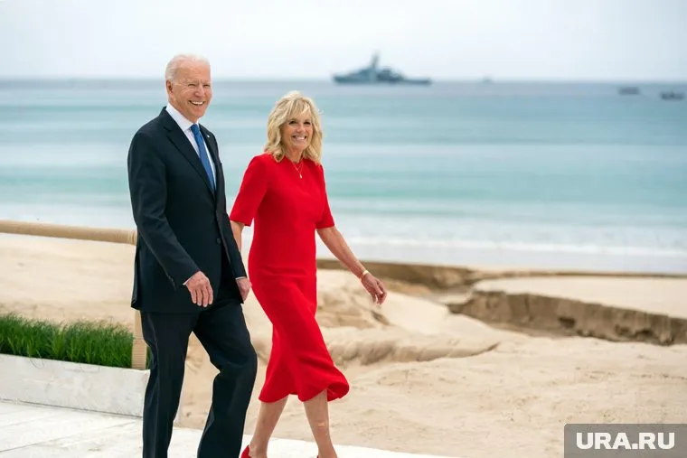 Захарова предложила супругу Байдена на роль президента США