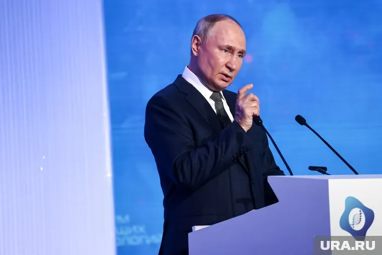 Путину не понравилось, что Шумков хвалил начальников раньше времени