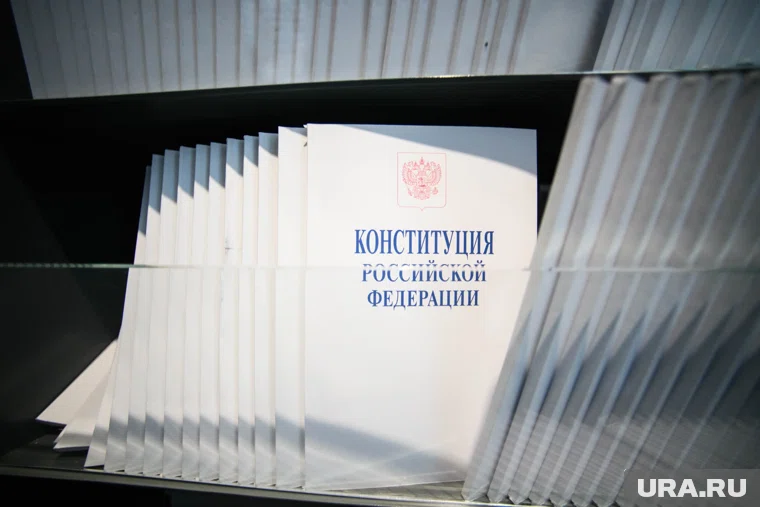 В книге все объясняется на молодежном сленге