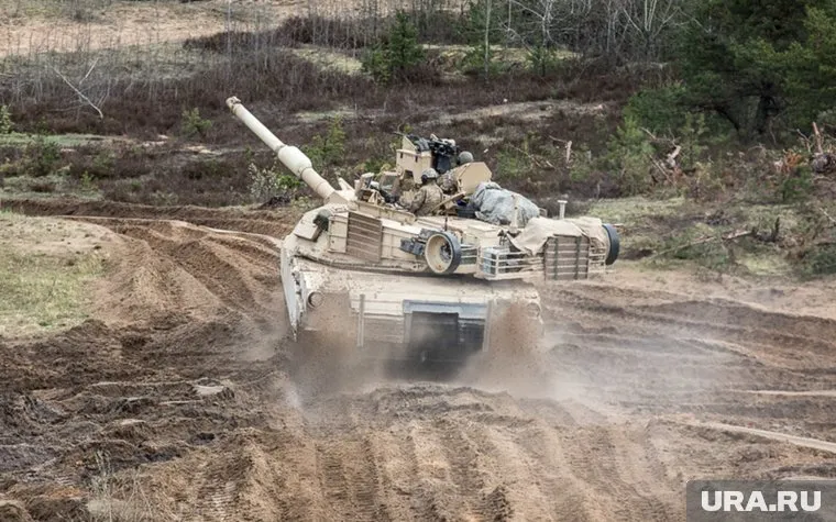Вашингтон поставляет на Украину уязвимые танки Abrams