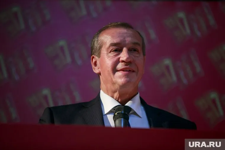 Сергей Левченко предложил поднять оклад до 27 тысяч