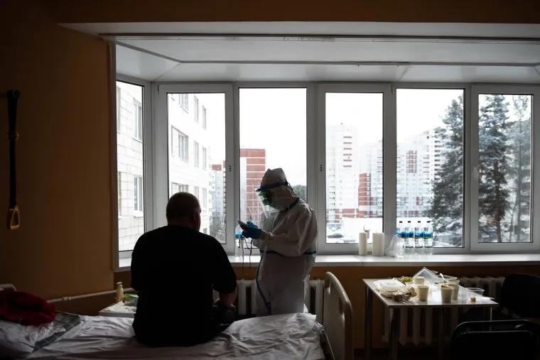 Свердловский областной клинический психоневрологический госпиталь для ветеранов войн, где оказывают помощь пациентам с коронавирусной инфекцией COVID-19. Екатеринбург