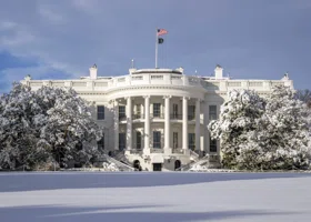 Цена политического и военного хаоса: как долго продлится шатдаун в США и кому он выгоден