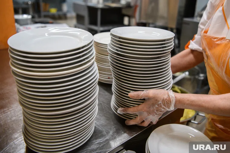 Правоохранители ищут источник массового отравления детей в школе (архивное фото)