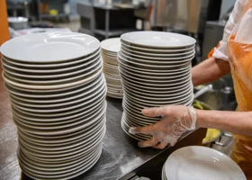 Число пострадавших в результате массового отравления в челябинской школе выросло 