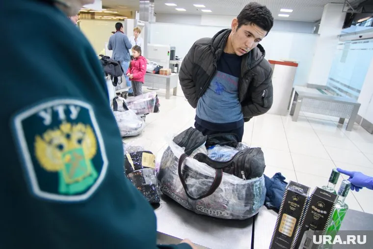 Нарушители не знали, что алкоголь нужно декларировать (архивное фото)