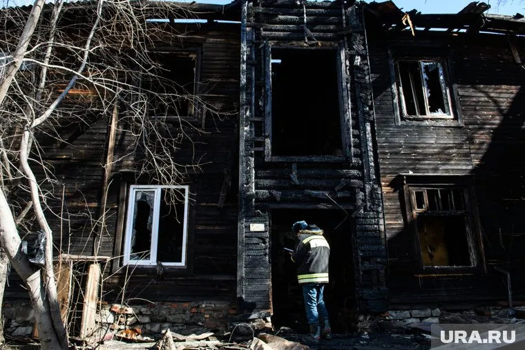 В результате пожара в жилом доме погибли четыре человека (архивное фото)