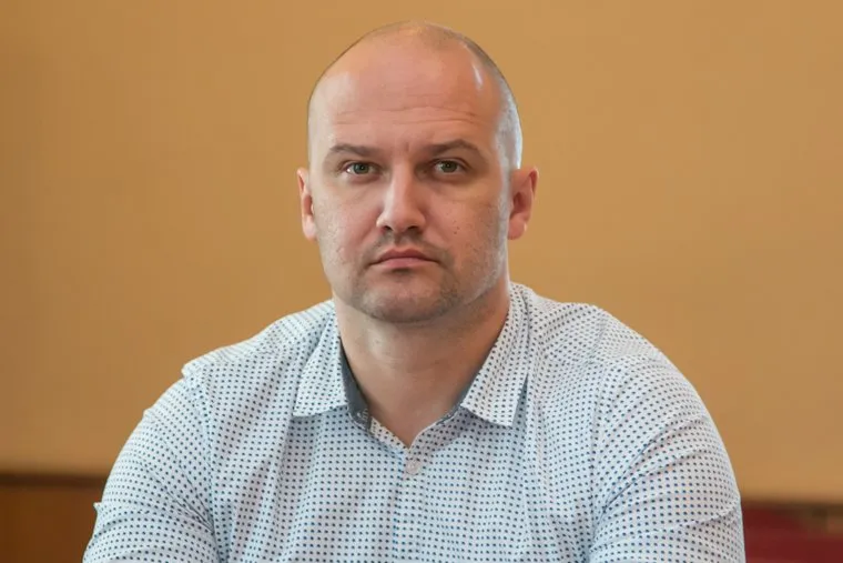 Заседание избирательной комиссии города Кургана, исламов артем