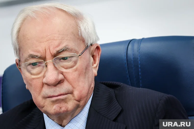 Азаров заявил о подготовке НАТО к конфронтации с Россией руками Украины