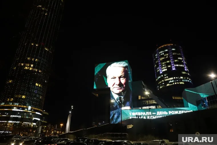 Именно Ельцин в сентябре 1977 года разрешил сносить дом, в котором расстреляли царскую семью