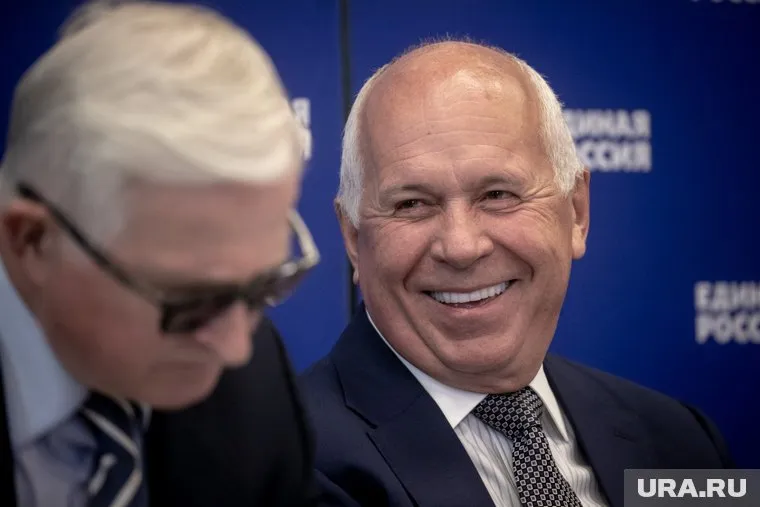 Глава «Ростеха» Сергей Чемезов, помогая Махонину, помогает и развитию ОДК